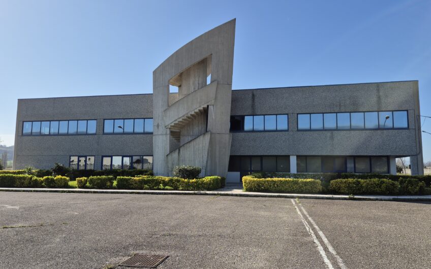 Capannone Industriale