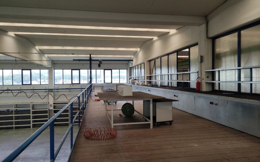 Capannone Industriale